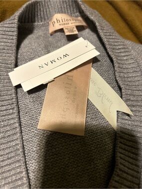 NWT Philosophy from Belk’ 3x beautiful gray sweater